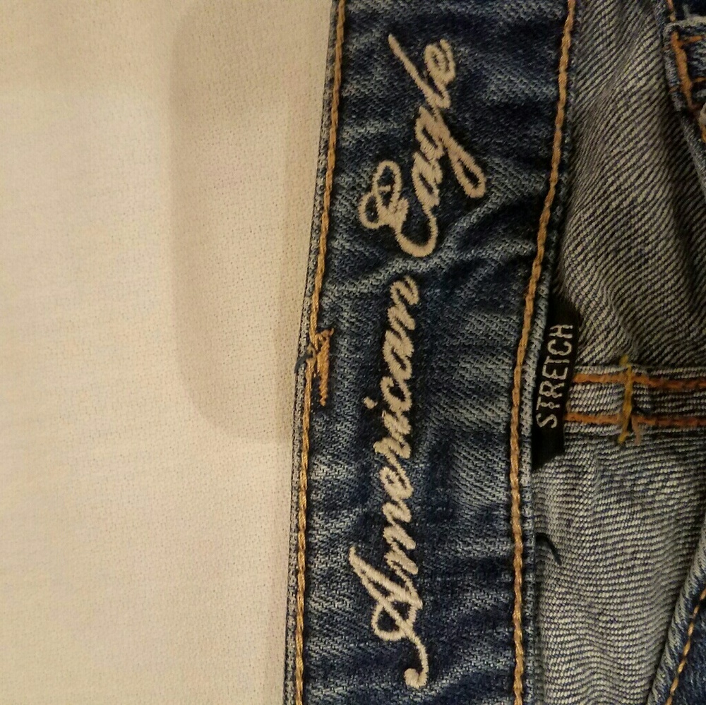 American Eagle Jeans Favorite Boyfriend Jeans - Picture 8 of 8